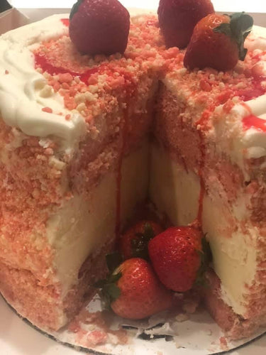 Strawberry Crunch Cheesecake Cake